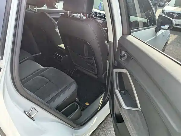 Audi Q3 2022, фото 9
