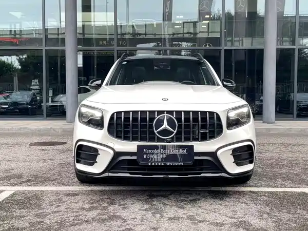 Mercedes-Benz GLB AMG 2024, фото 2