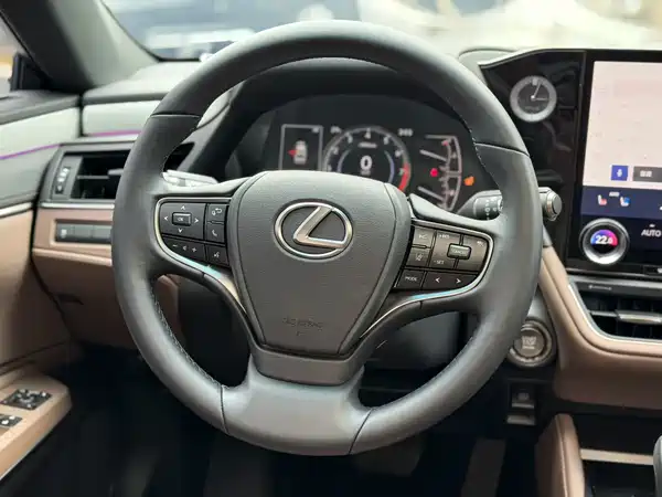 Lexus ES 2025, фото 2