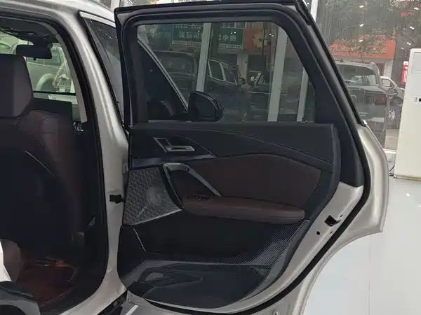 BMW X1 2023, фото 18