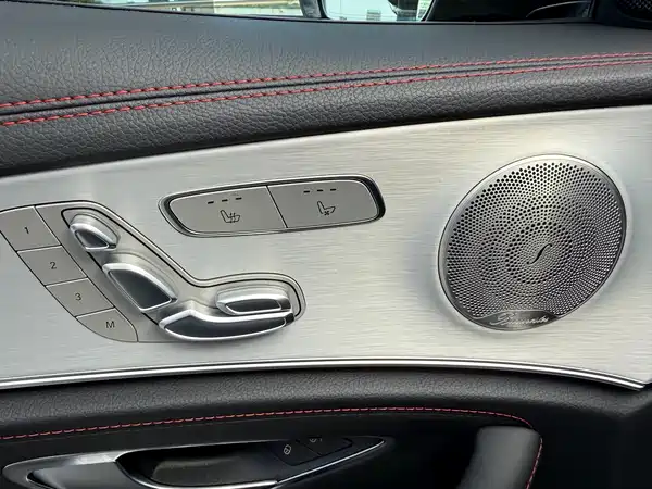 Mercedes-Benz E-Class AMG 2022, фото 9