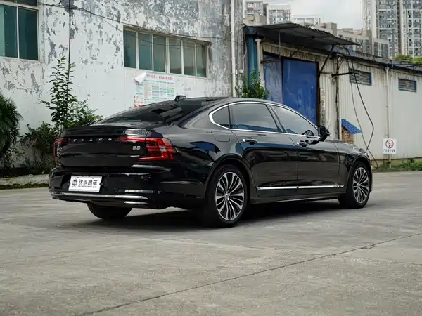 Volvo S90 2022, фото 9