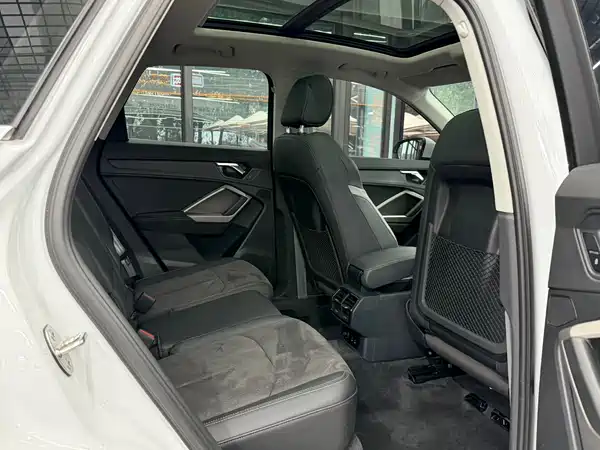 Audi Q3 2023, фото 10