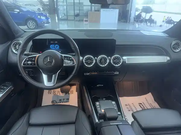 Mercedes-Benz EQB 2023, фото 9