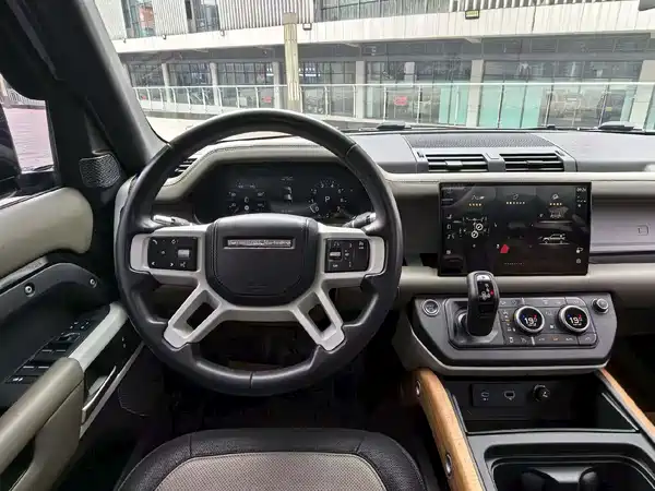 Land Rover Defender 2022, фото 4