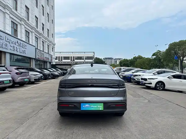BYD Seal 05 DM-i 2025, фото 6