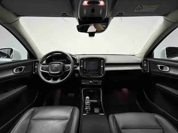 Volvo XC40 2022, фото 19