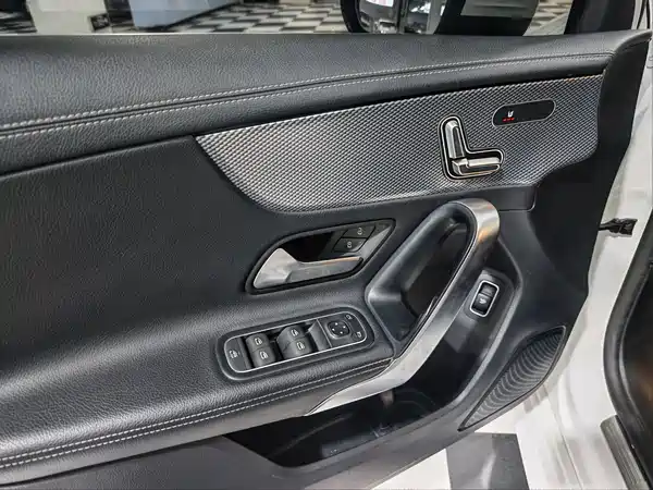 Mercedes-Benz A-Class 2022, фото 10