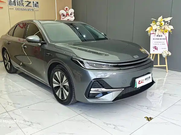 Geely Galaxy A7 2025