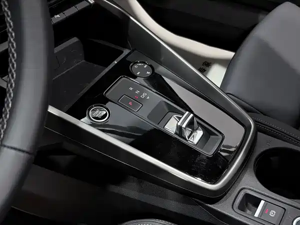 Audi A3 2022, фото 13