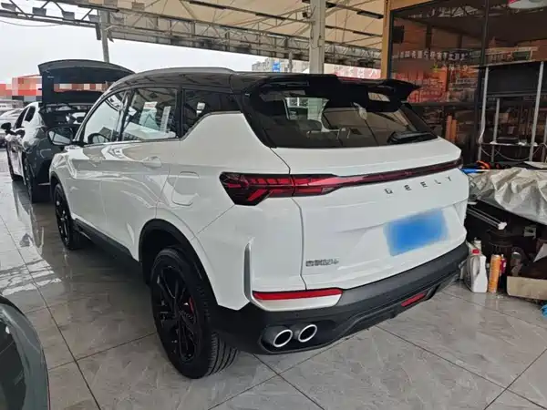 Geely Coolray 2025, фото 4