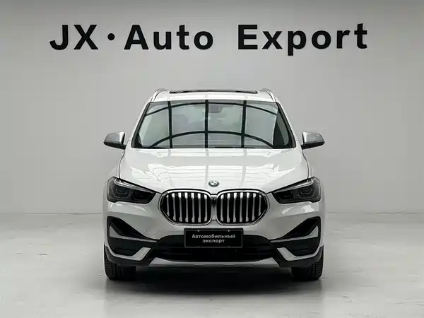 BMW X1 2022, фото 2