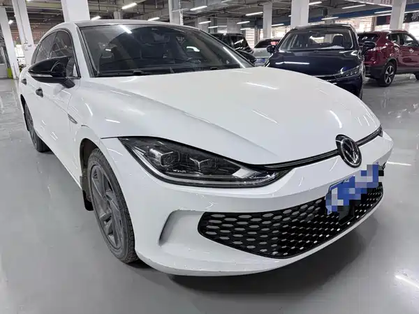Volkswagen Lamando 2023, фото 3