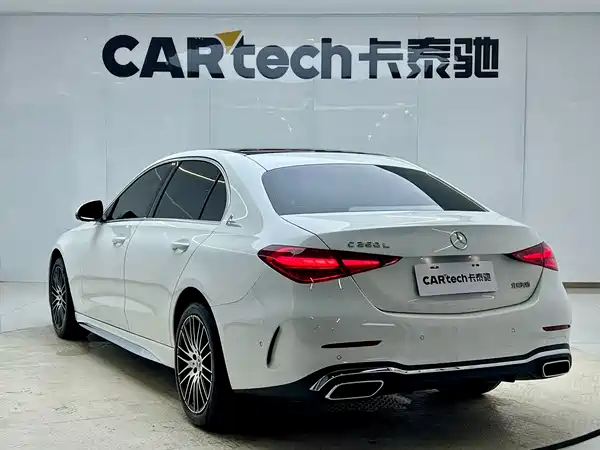 Mercedes-Benz C-Class 2025, фото 2