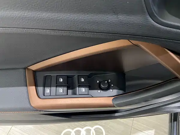 Audi Q3 2023, фото 18