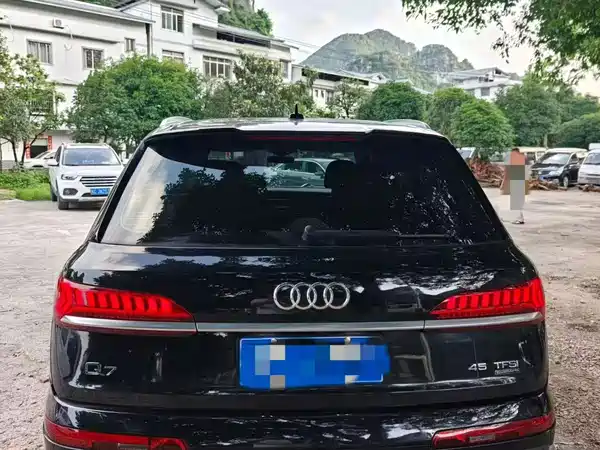 Audi Q7 2022, фото 5