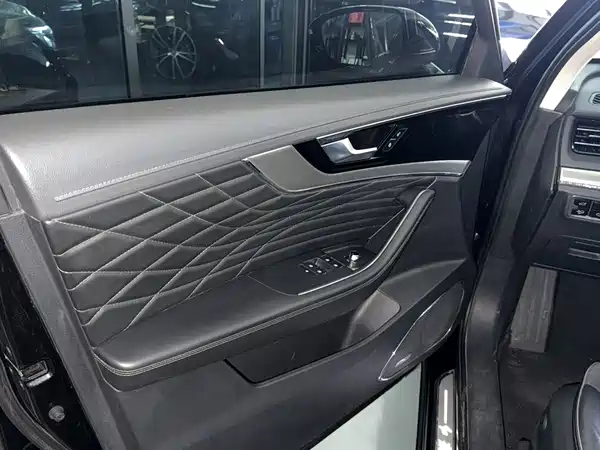 Hongqi HS5 2022, фото 6