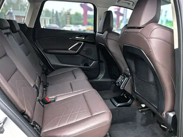 BMW X1 2023, фото 16