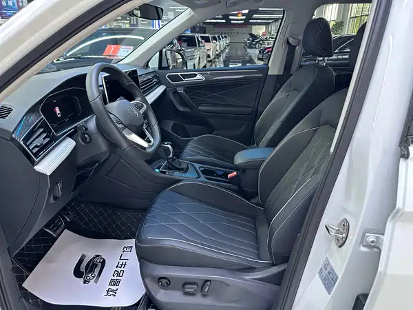 Volkswagen Tiguan L 2025, фото 4