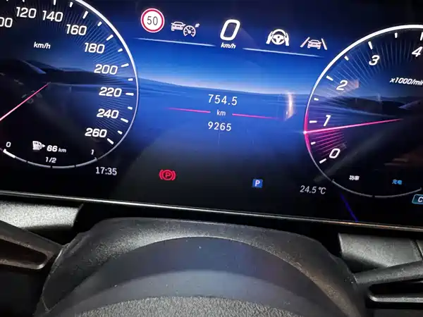 Mercedes-Benz GLC 2026, фото 18