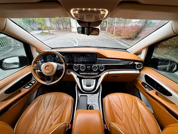 Mercedes-Benz Vito 2023, фото 6