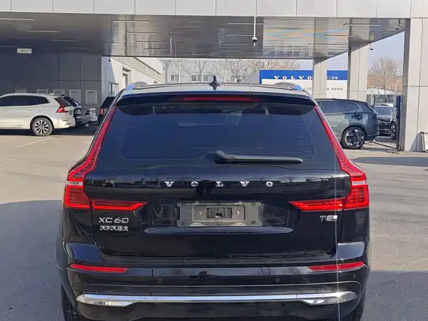 Volvo XC60 PHEV 2025, фото 7