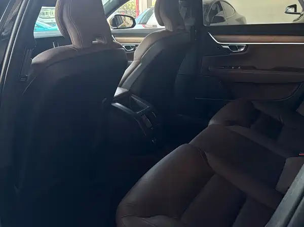 Volvo S90 2024, фото 4
