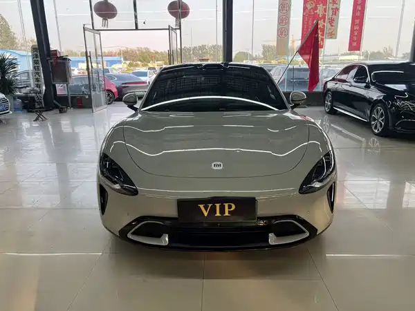 Xiaomi SU7 2024