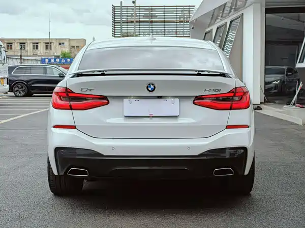 BMW 6 Series GT 2022, фото 3