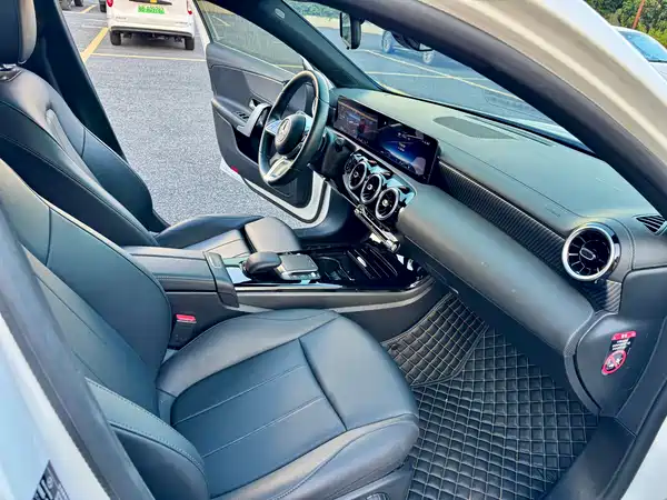Mercedes-Benz A-Class 2023, фото 12
