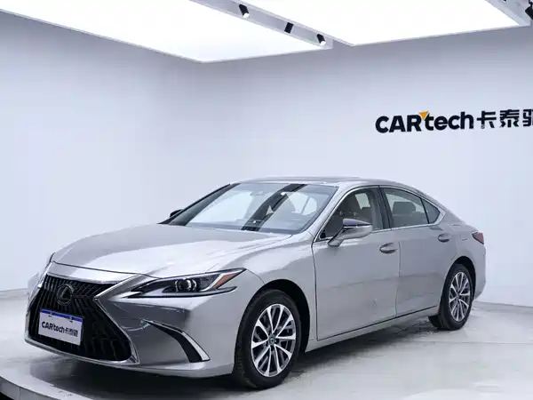 Lexus ES 2021, фото 8