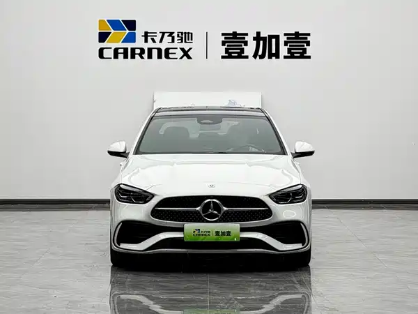 Mercedes-Benz C-Class PHEV 2023, фото 2