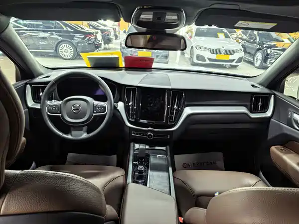 Volvo XC60 2024, фото 9