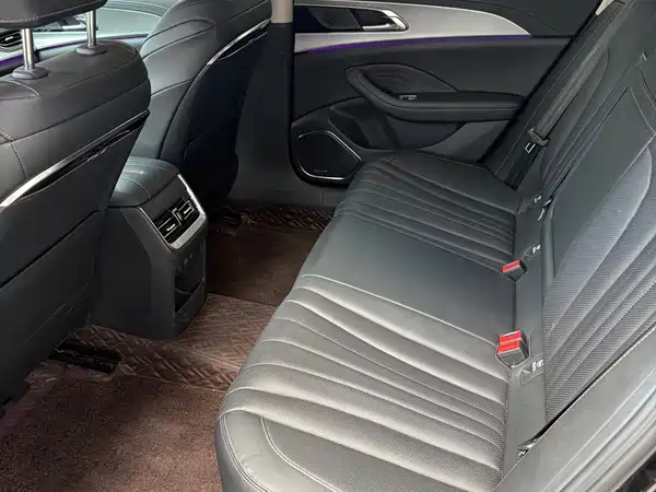 Hongqi H5 2024, фото 6