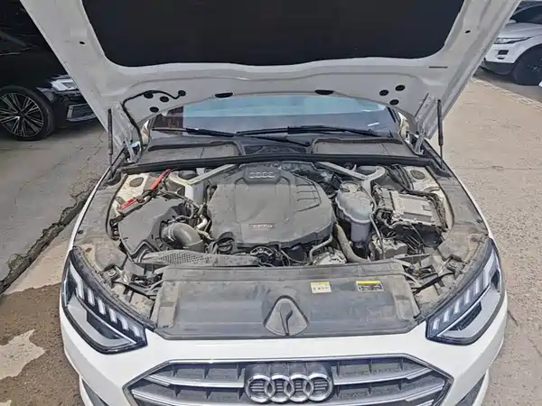 Audi A4L 2022, фото 19