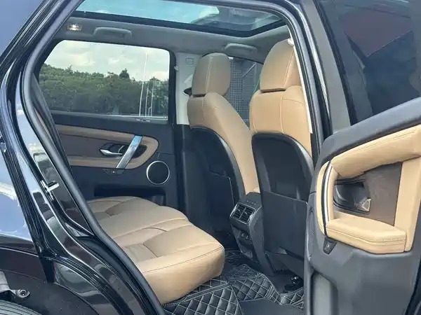 Land Rover Discovery Sport 2024, фото 13