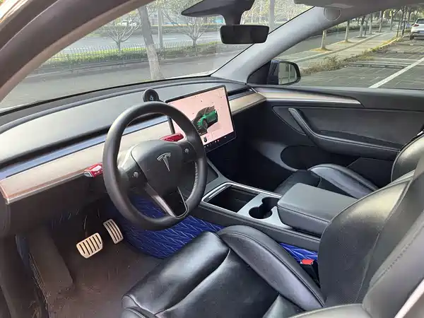 Tesla Model Y 2022, фото 7