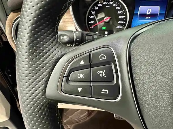 Mercedes-Benz V-Class 2022, фото 8
