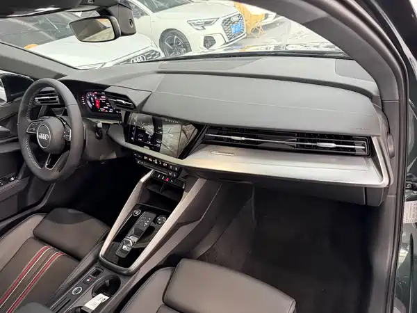 Audi A3 2022, фото 19