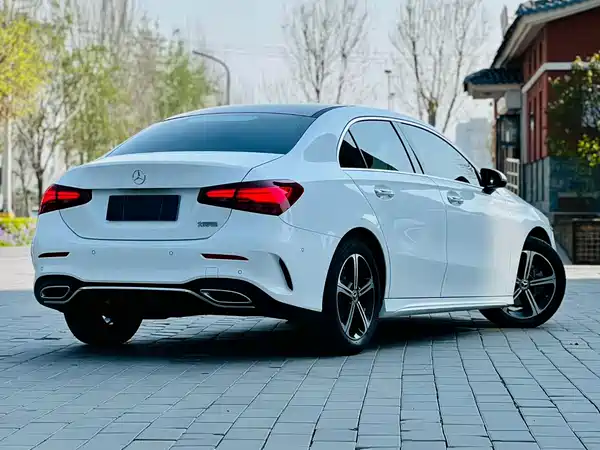 Mercedes-Benz A-Class 2023, фото 9
