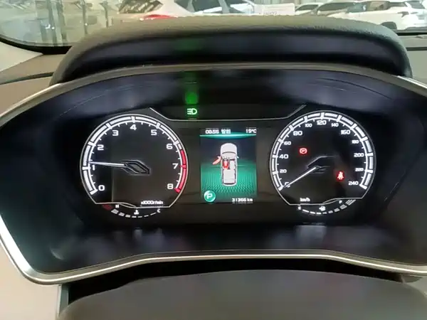 Geely Coolray 2023, фото 11