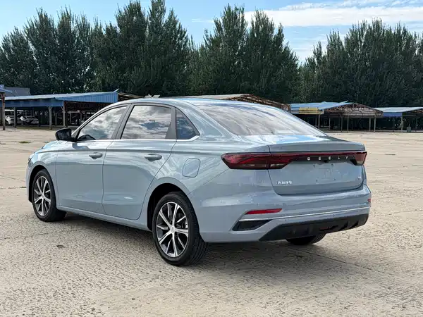 Geely Emgrand 2023, фото 5