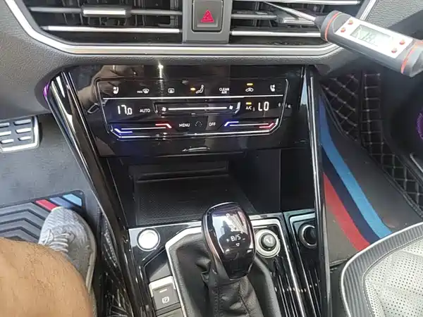 Volkswagen Tayron X 2023, фото 14