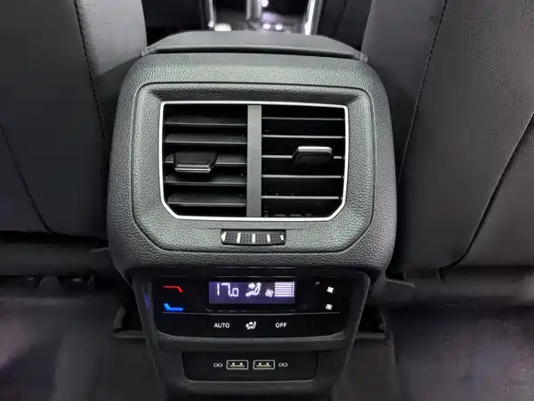 Volkswagen Tayron 2023, фото 10