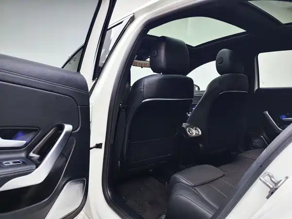 Mercedes-Benz A-Class 2022, фото 6