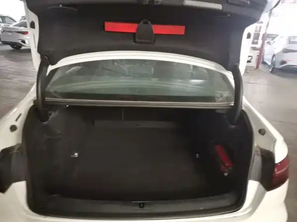 Audi A4L 2024, фото 18