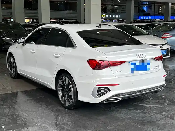 Audi A3 2023, фото 6