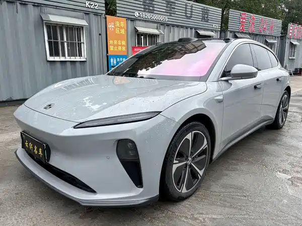 NIO ET5T 2024