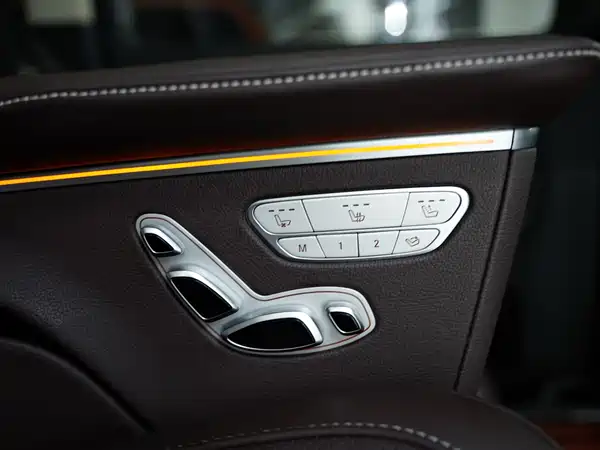 Mercedes-Benz V-Class 2022, фото 14
