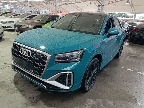 Audi Q2L 2022